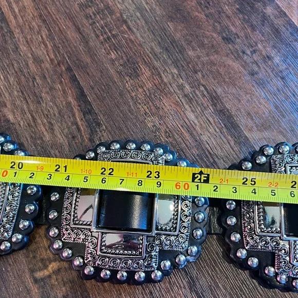 Roper concho Belt - Picture 9 of 12